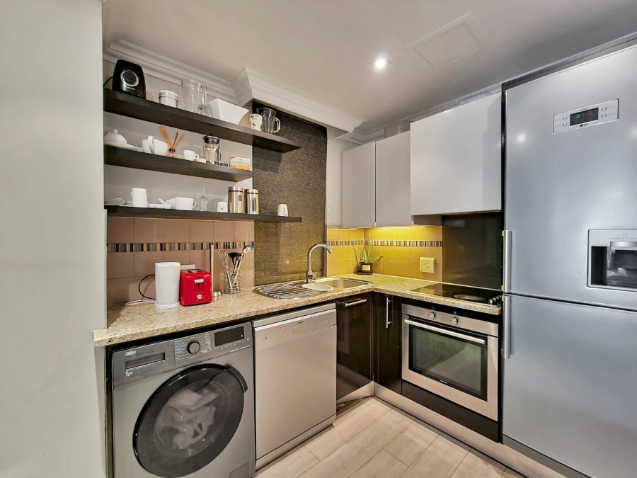 1 Bedroom Property for Sale in Green Point Western Cape